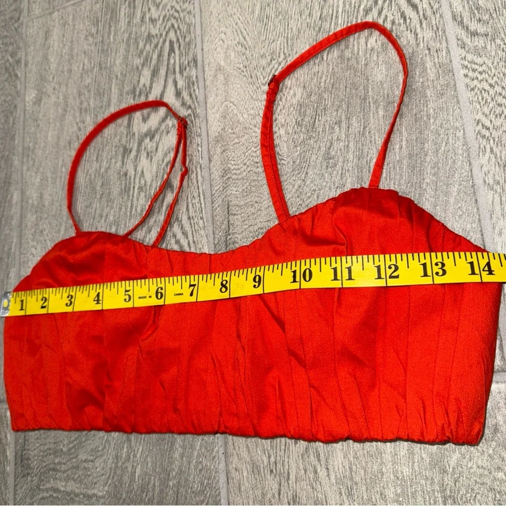 Abercrombie & Fitch Cropped Top Small‎ Orange Red Pleated Sweetheart Neckline